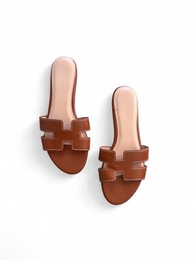 crown & ivy Tan Brown Slide Sandals - Open Toe Casual Slides